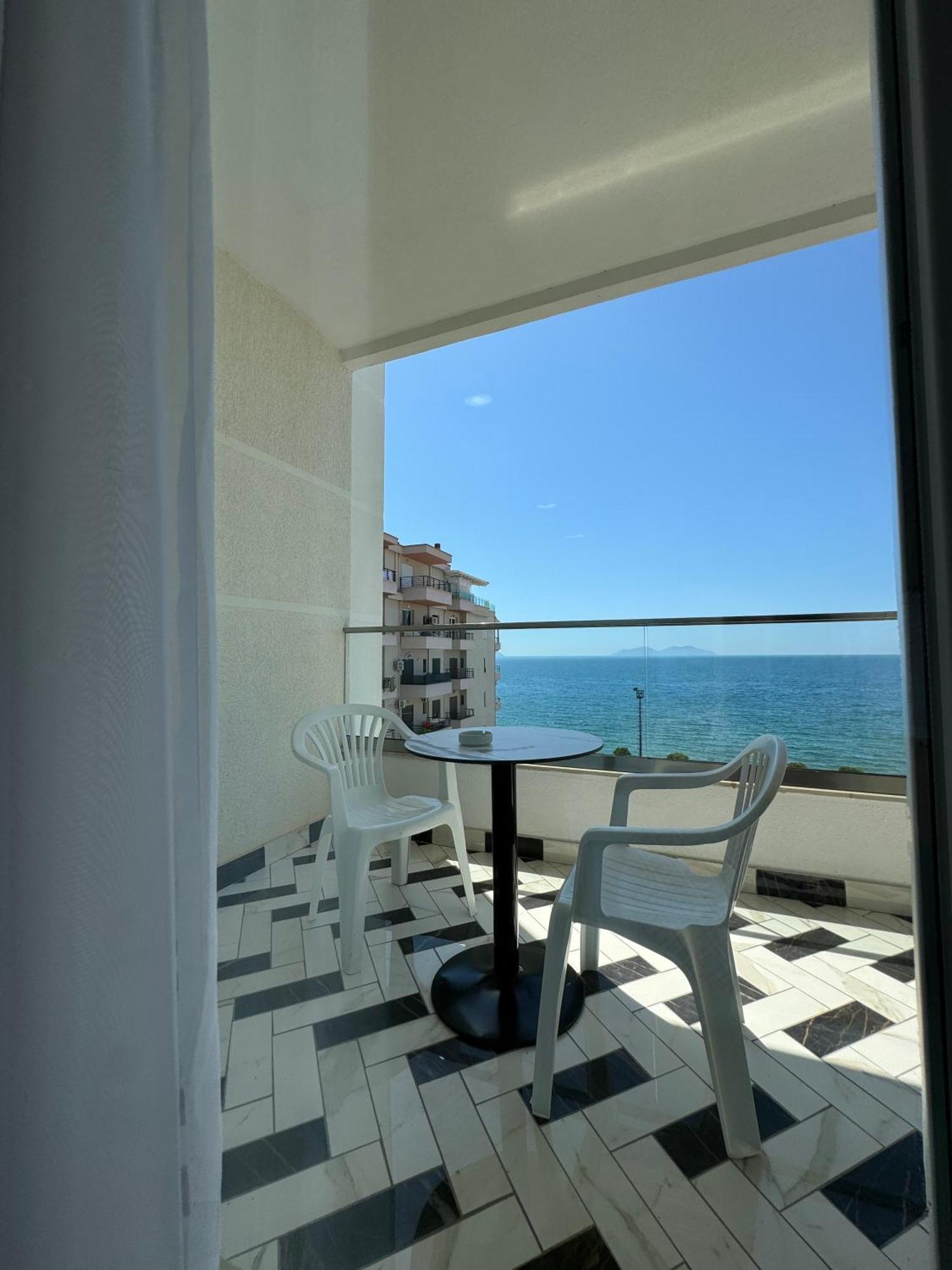 Hotel Britania Vlorë Habitación foto