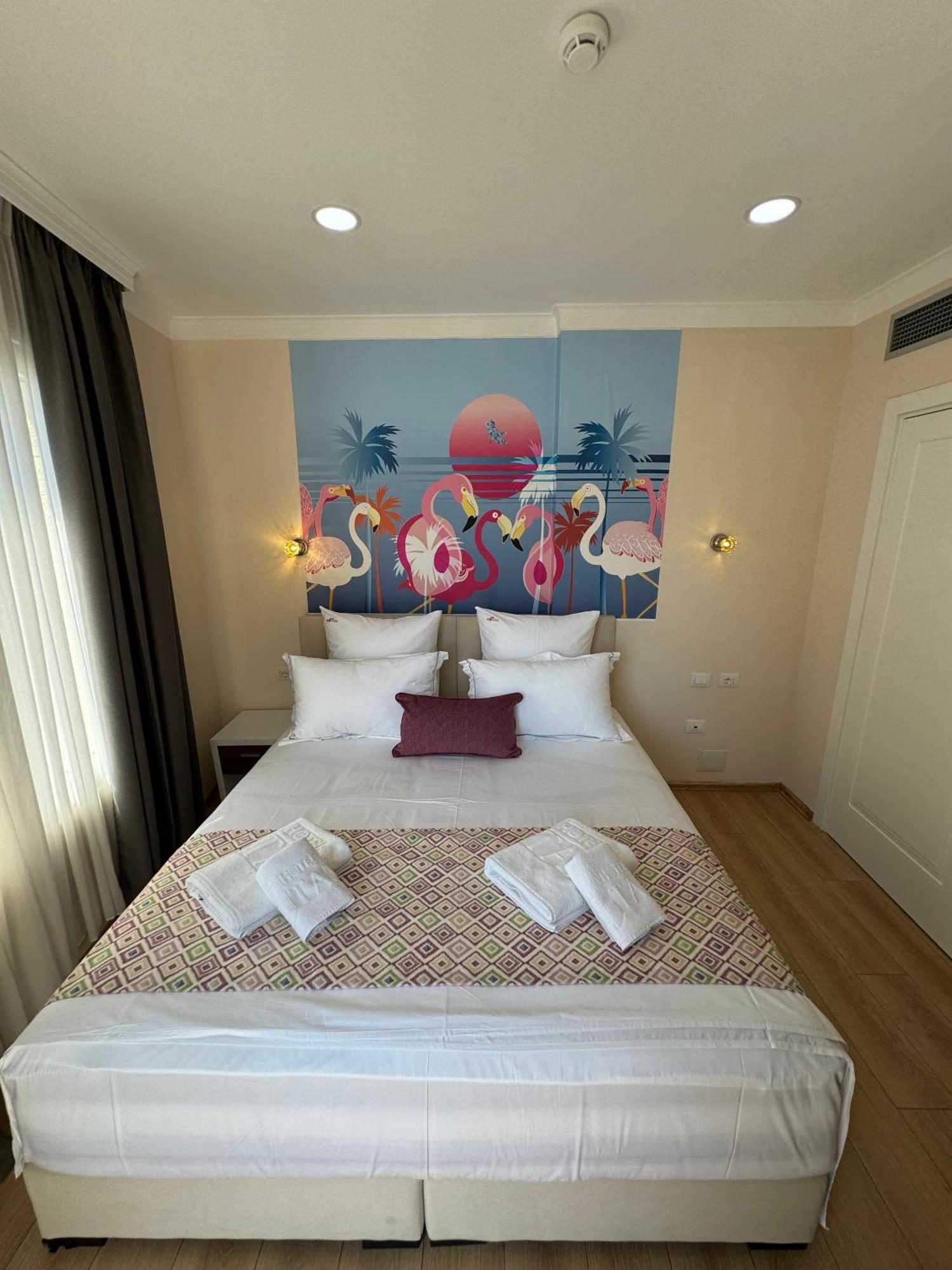 Hotel Britania Vlorë Habitación foto