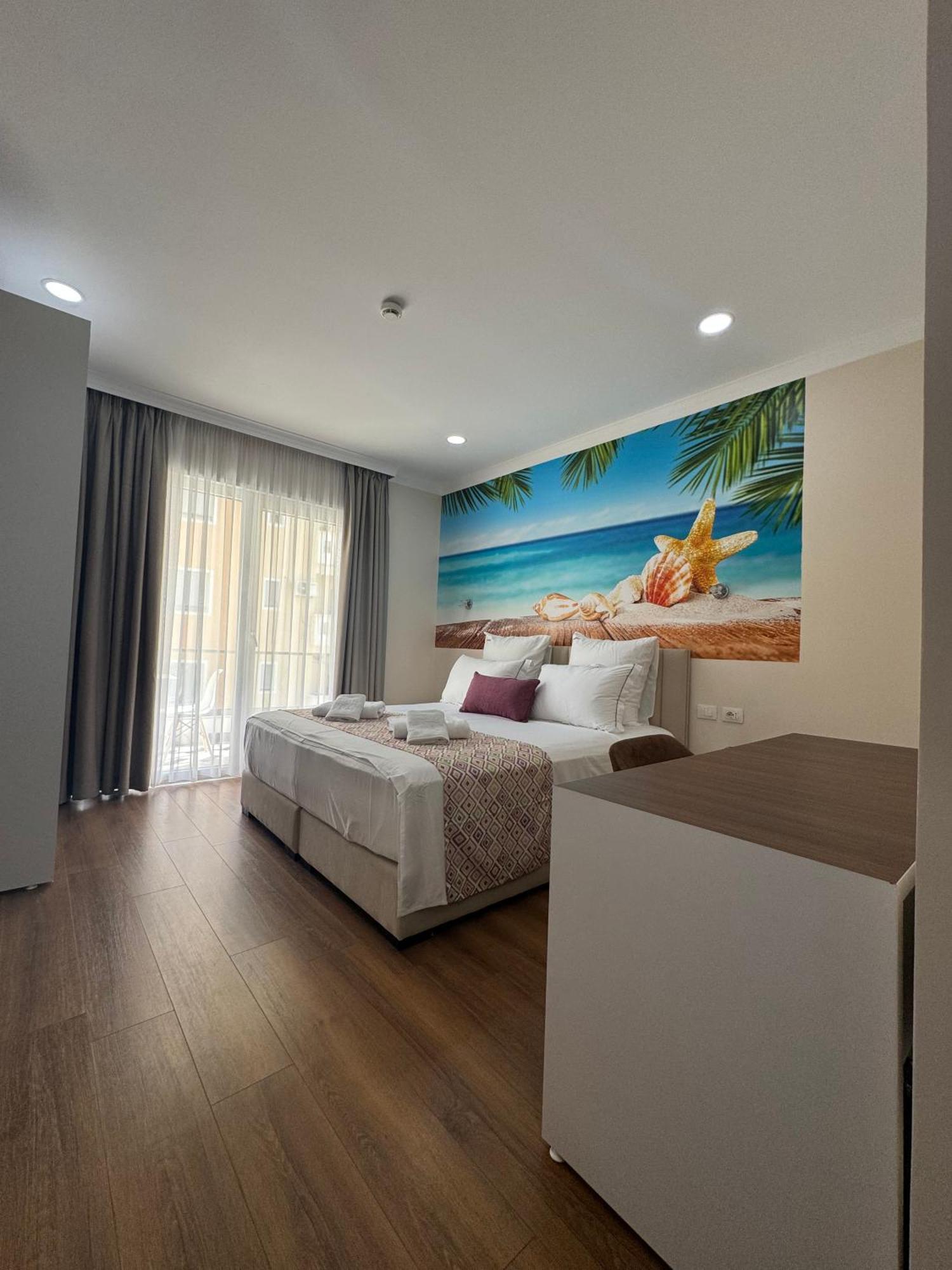 Hotel Britania Vlorë Habitación foto