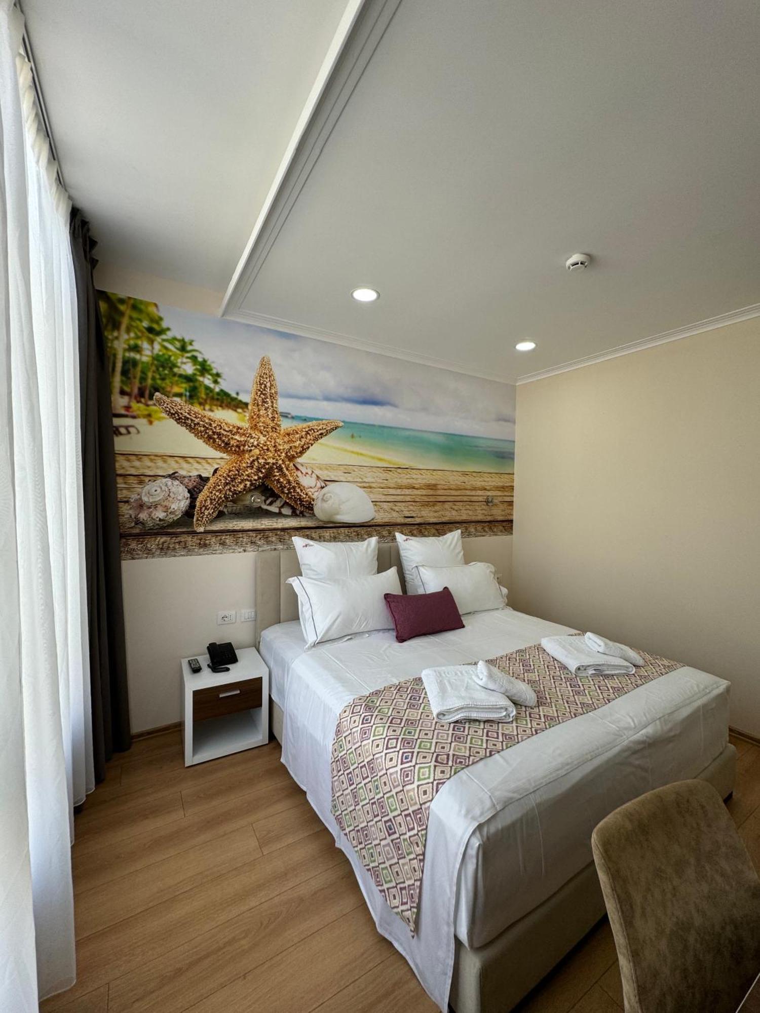 Hotel Britania Vlorë Habitación foto
